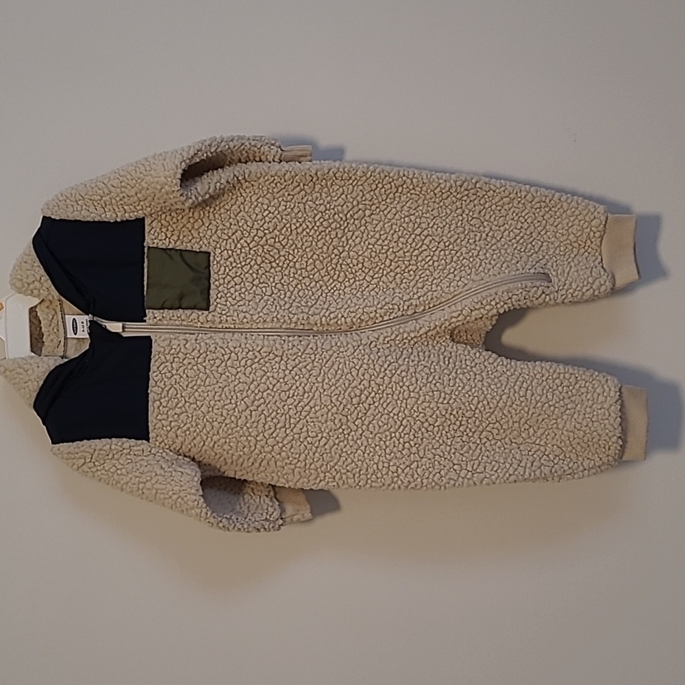 Old Navy Sherpa Winter Bodysuit 6 to 12 Months